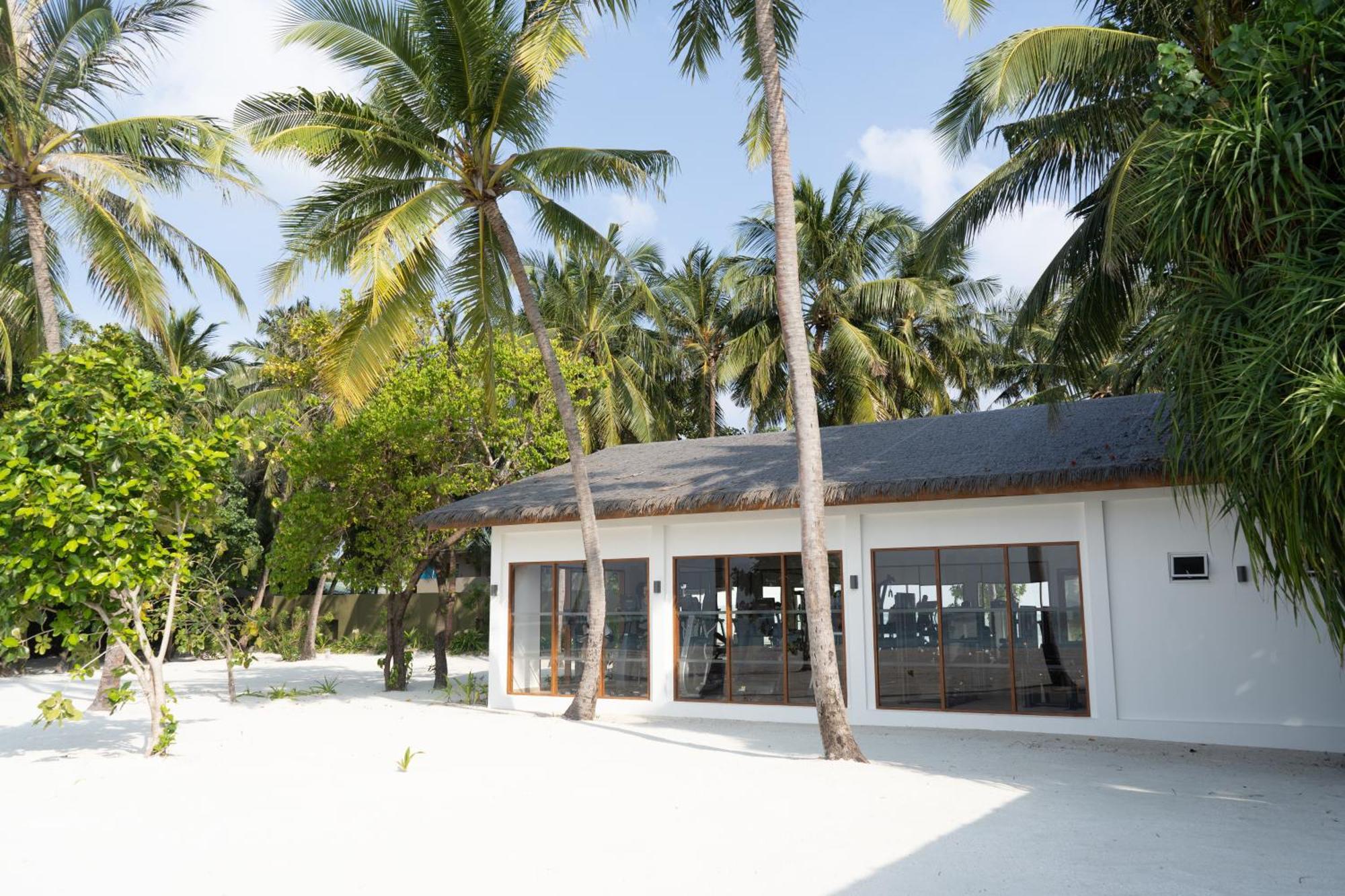 Cocoon Maldives Hotel Kurendhoo Exterior photo